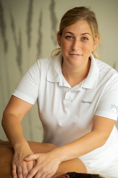 Heilmasseurin Theresa Höglinger